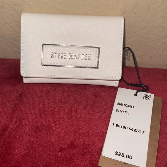 Steve‎ Madden Bmicro White Bifold Wallet Minamilist Mini - Picture 1 of 4